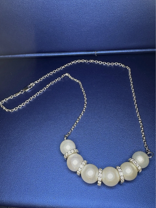 White Pearl necklace White Gold